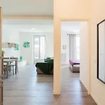 Apartment & Modern By Rent