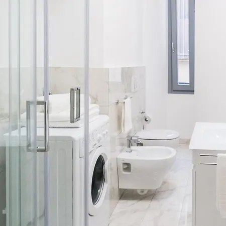 Central Modern Apartment * Como