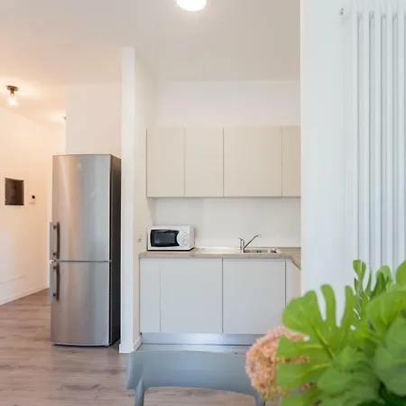 & Modern By Rent Apartment Como