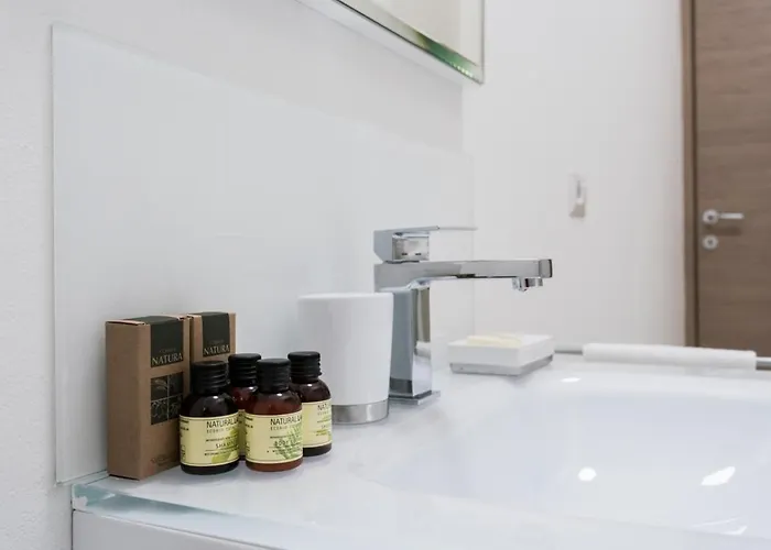 Central & Modern Apartment By Rent All Como Appartamento Côme