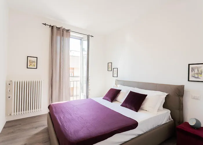 Apartament Central Modern Apartment Como